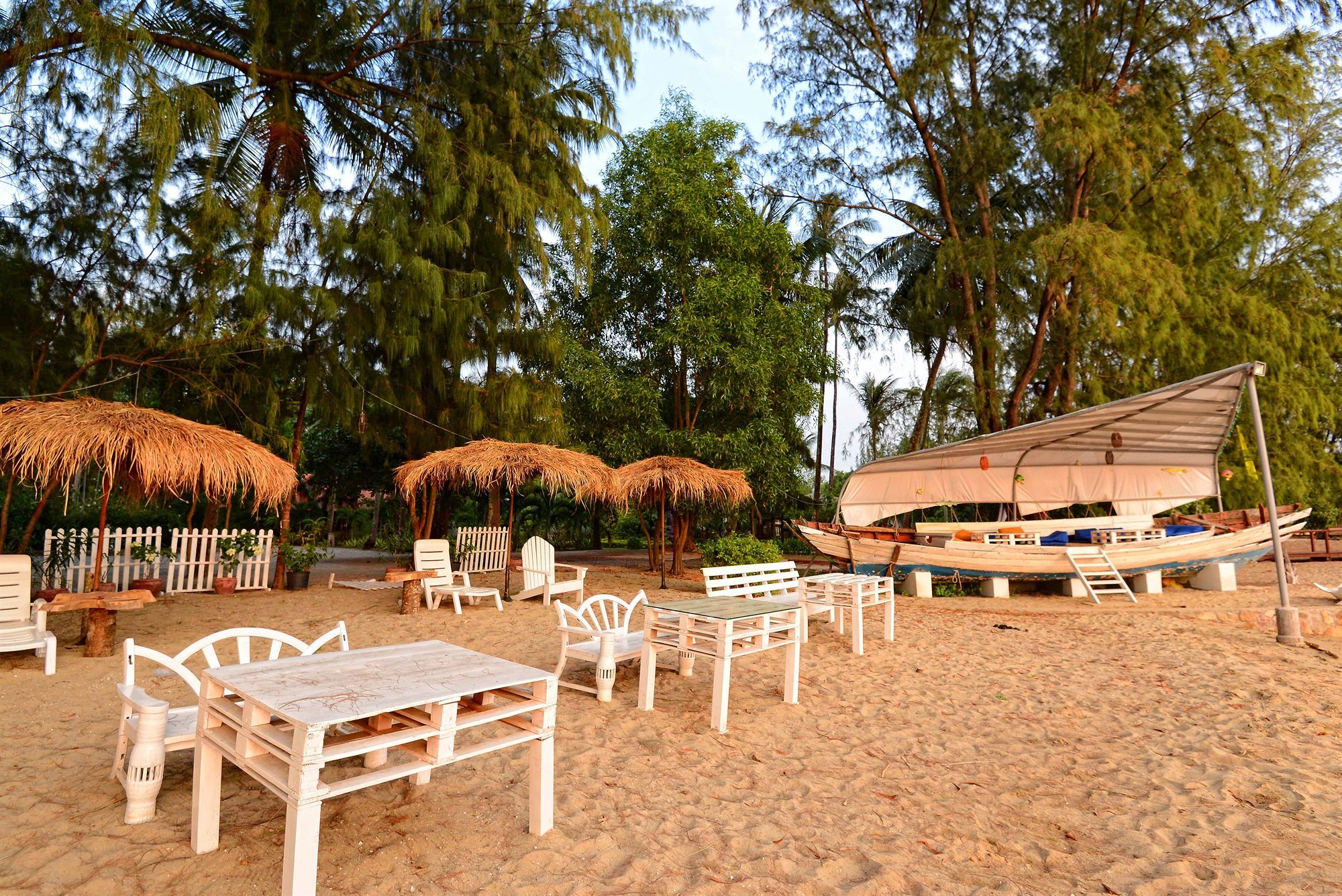 Nataya Round House Coral Bay Resort Kampot Exterior foto